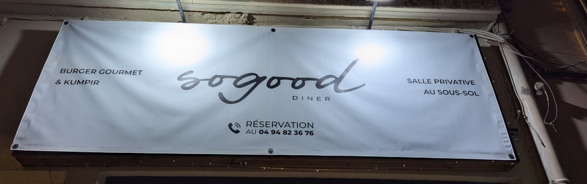 Devanture du So Good Diner — 65 Rue du Général de Gaulle, Fréjus